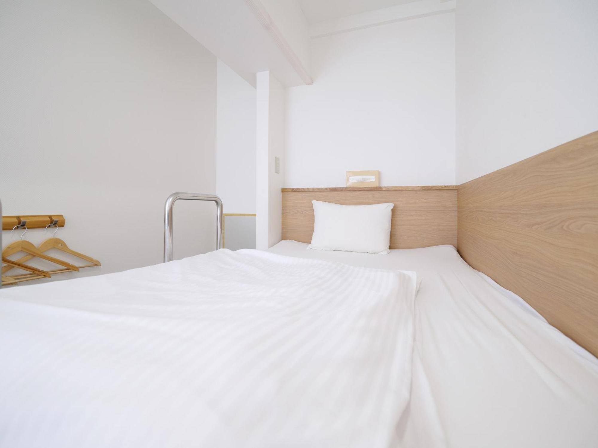 Abest Cube Naha Kokusai Street-Cabin Type Hotel All Room With Key מראה חיצוני תמונה