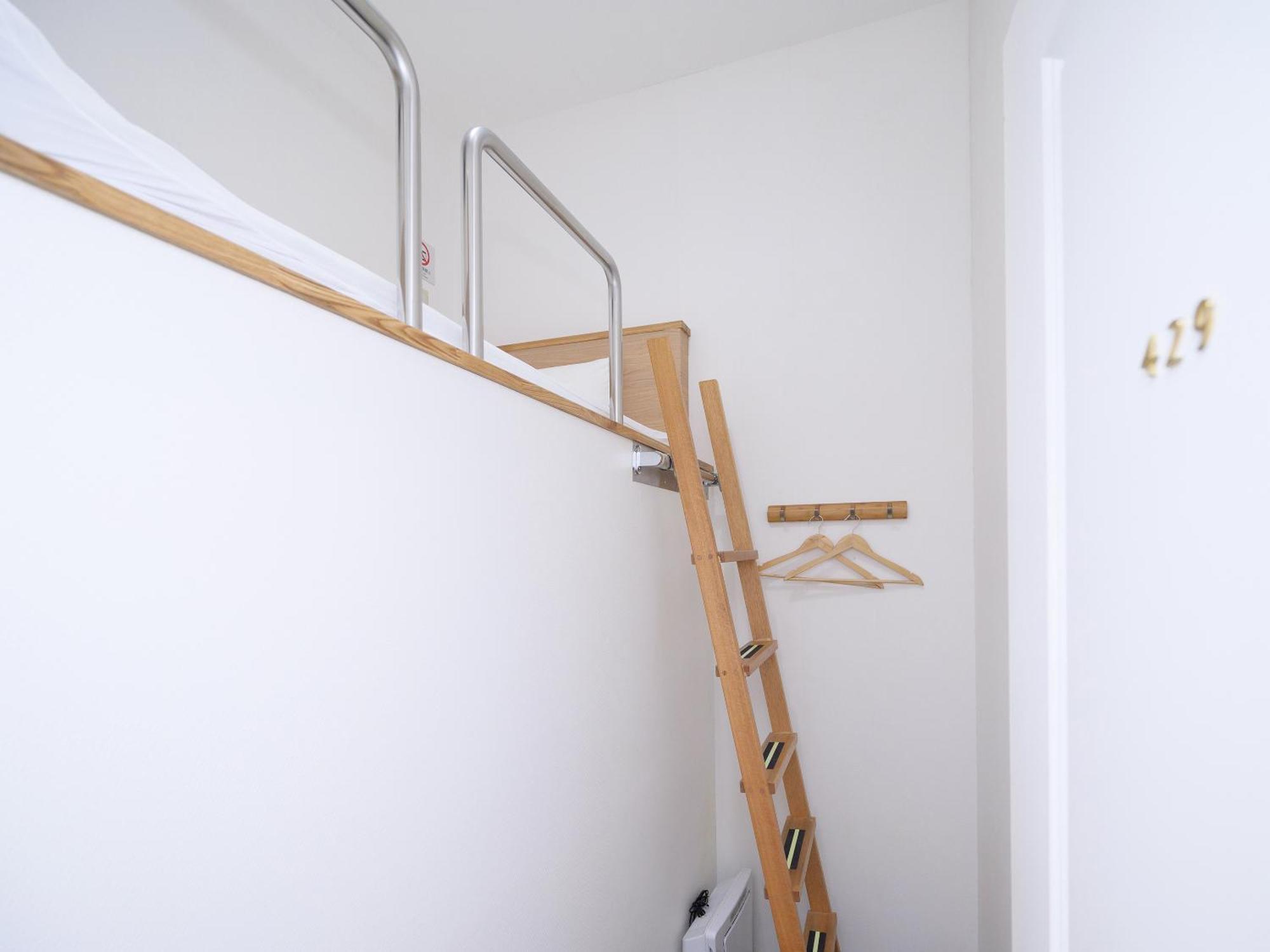 Abest Cube Naha Kokusai Street-Cabin Type Hotel All Room With Key מראה חיצוני תמונה